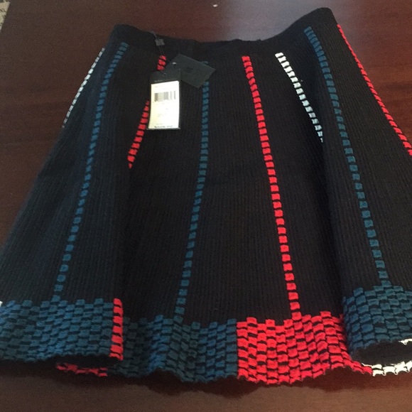 BCBGMaxAzria Dresses & Skirts - BCBG Skirt NWT